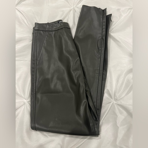 Zara Pants - NWOT ZARA ARMY GREEN FAUX LEATHER PANTS SIZE XS